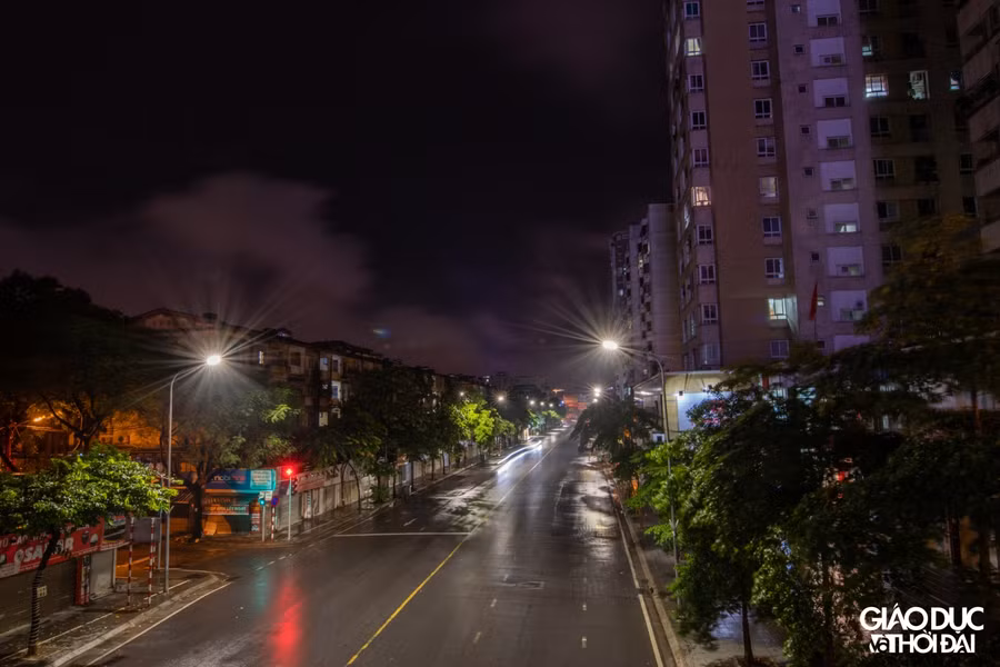 Có một Hà Nội bình yên đến ngỡ ngàng giữa mùa Covid ảnh 2