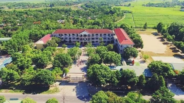 Hơn 2 thập kỷ phát triển, Trường THPT Vĩnh Định đã làm tốt sứ mệnh &quot;trồng người&quot; trên vùng đất khó.