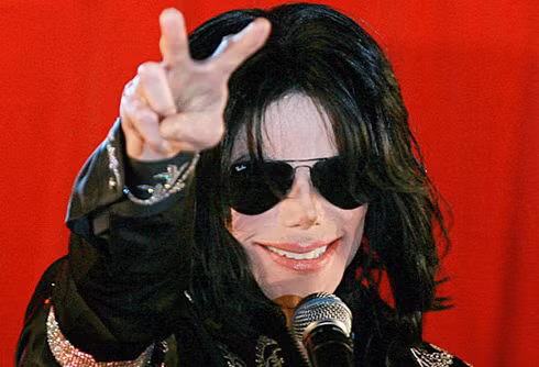 Jackson đã lên kế hoạch cho chuyến lưu diễn trở lại vào tháng sau. Hồi tháng 3, vé của 50 buổi diễn đã được bán sạch chỉ trong vài giờ.