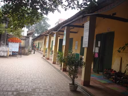 Trường mầm non phải học nhờ trên khu di tích ĐÌnh Chùa