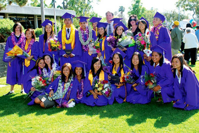 Học sinh gốc Việt trong lễ ra trường