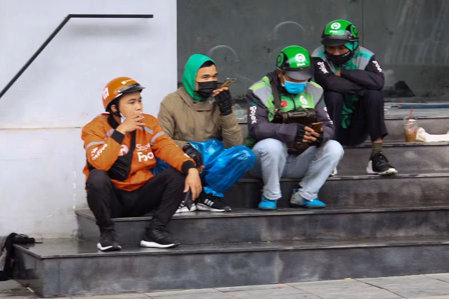 Sáng sớm 8/11, không khí lạnh đã ảnh hưởng đến hầu hết phía đông Bắc Bộ và một số nơi ở phía Tây Bắc Bộ. Ở vịnh Bắc Bộ đã có gió đông bắc mạnh cấp 6, giật cấp 8.