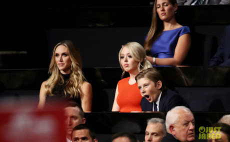Loạt ảnh ấu thơ của con trai út ông Donald Trump - Ảnh 12 Loat anh au tho cua con trai ut ong Donald Trump - Anh 12