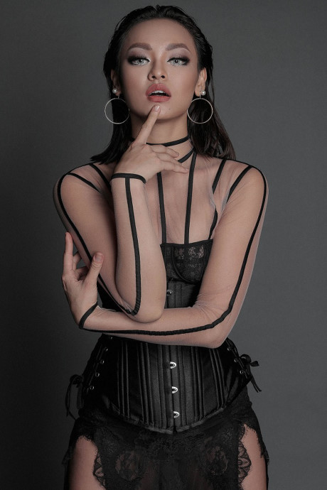 Mỹ nhân Việt rủ nhau khoe eo thon-dáng nuột với corset - Ảnh 18 My nhan Viet ru nhau khoe eo thon-dang nuot voi corset - Anh 18