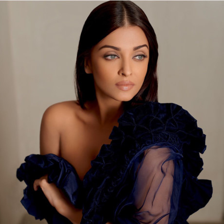 Chiêm ngưỡng vẻ quyến rũ của Hoa hậu thế giới 1994 Aishwarya Rai - Ảnh 6 Chiem nguong ve quyen ru cua Hoa hau the gioi 1994 Aishwarya Rai - Anh 6