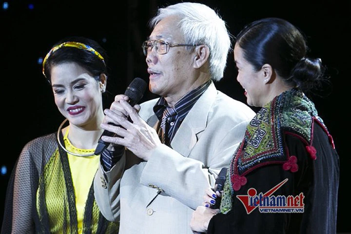 Bố ca sĩ Thu Phương kể về bệnh tim của con gái