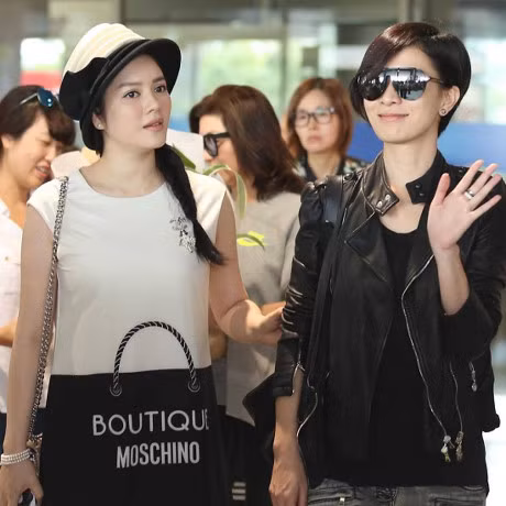 Trang phuc khong bao gio duoc len song cua MC Hoai Anh - Anh 10