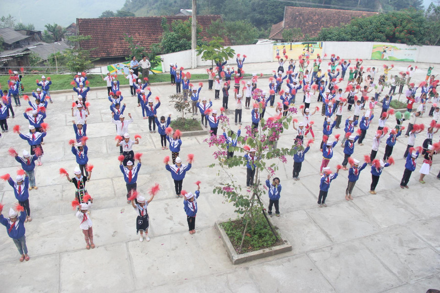 Học sinh Trường tiểu học Nậm Cắn I (Kỳ Sơn, Nghệ An). Học sinh Trường tiểu học Nậm Cắn I (Kỳ Sơn, Nghệ An).