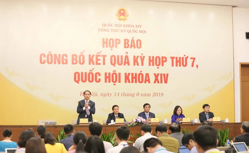 Toàn cảnh họp báo