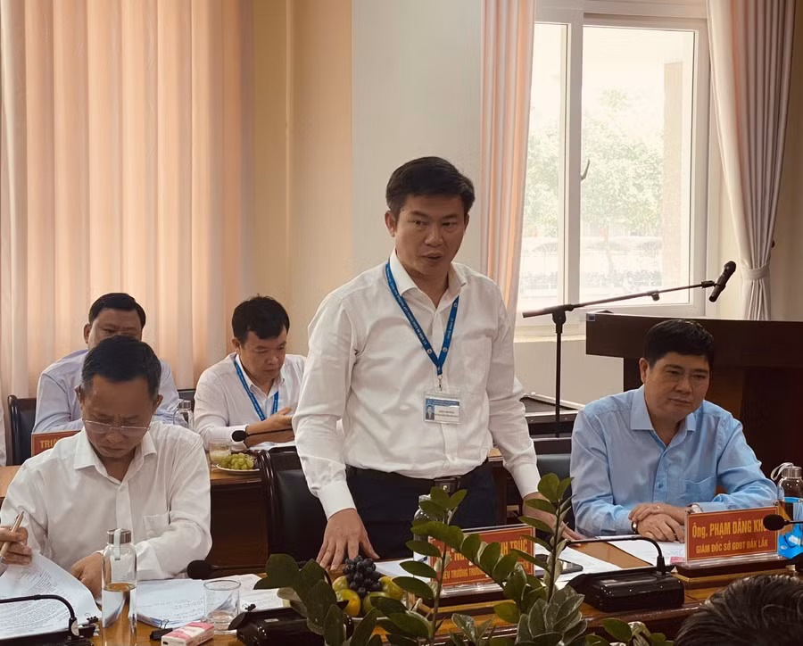 Hiệu trưởng trường Đại học Tây Nguyên Nguyễn Thanh Trúc phát biểu tại buổi làm việc