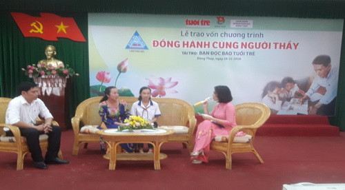 Giao lưu với thầy Trà Ngọc Minh, trường THPT Trần Quốc Toản