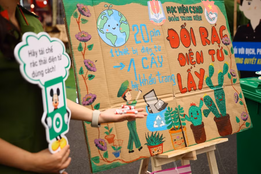 Tham gia hội trại năm nay có 20 gian trại đến từ các lớp các đơn vị khác nhau trong và ngoài học viện. Các gian trại đều được thầy và trò của học viện dành rất nhiều thời gian, tâm huyết, đầu tư công phu.