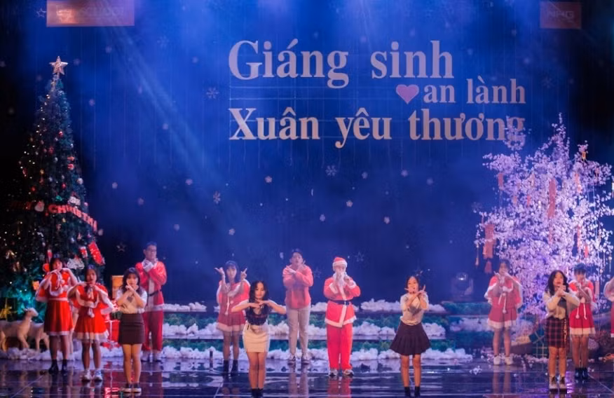 Học sinh trường Ischool rộn ràng đón giáng sinh