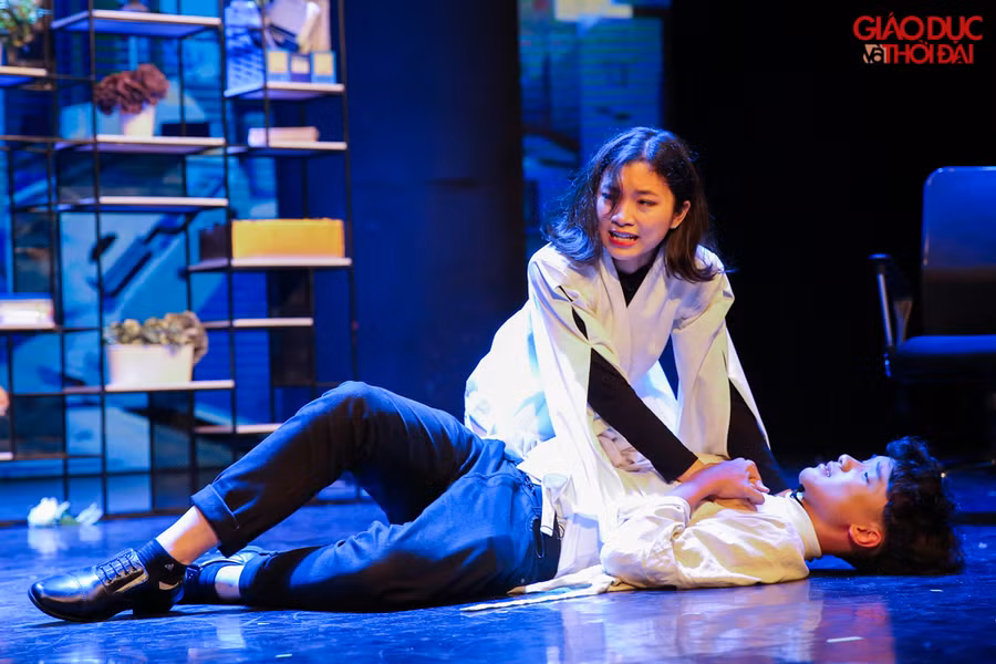 mà còn mang đến cho khán giả những góc nhìn mới về tình cảm gia đình, về những nỗi sợ vô hình nhưng ám ảnh con người.