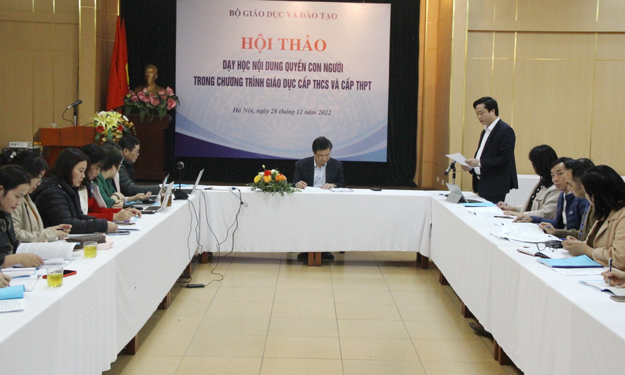 Hội thảo được tổ chức theo hình thức trực tiếp kết hợp trực tuyến.