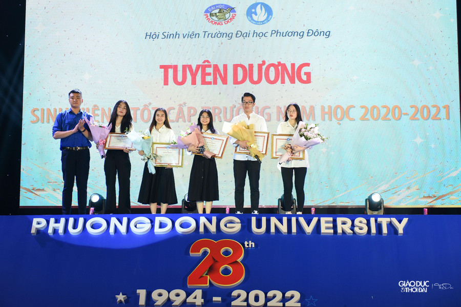 Tuyên dương 5 sinh viên đạt danh hiệu 5 tốt cấp trường năm học 2020-2021. Tuyên dương 5 sinh viên đạt danh hiệu 5 tốt cấp trường năm học 2020-2021.