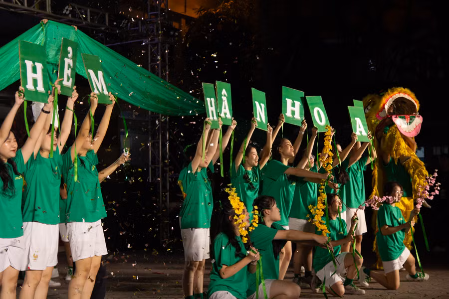 Các tiết mục nhảy đặc sắc, tạo thành một câu chuyện xuyên suốt đầy ý nghĩa trong phần thi “Cầu Kỳ Thi Hội”