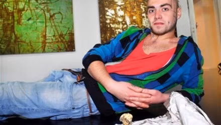 Họa sĩ Alexander Selvik Wengshoel. Ảnh: Lasse Jangas