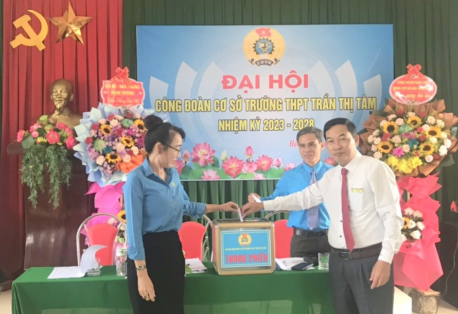 Công đoàn nhà trường đã tổ chức nhiều hoạt động nổi bật.