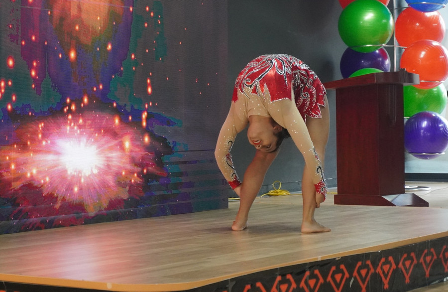 Nữ hoàng Yoga Anjali.