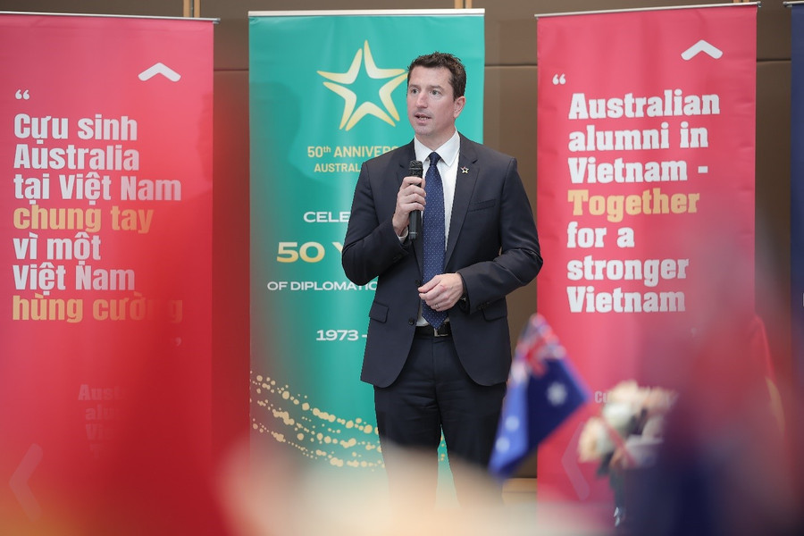 Ông Mark Tattersall, Phó Đại sứ Australia phát biểu tại Lễ chào mừng