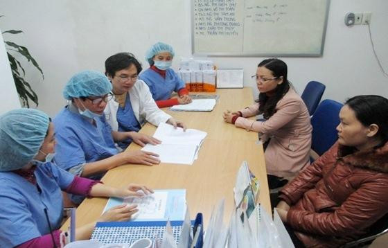 Khám và tư vấn điều trị vô sinh - hiếm muộn, 2014. Khám và tư vấn điều trị vô sinh - hiếm muộn, 2014.