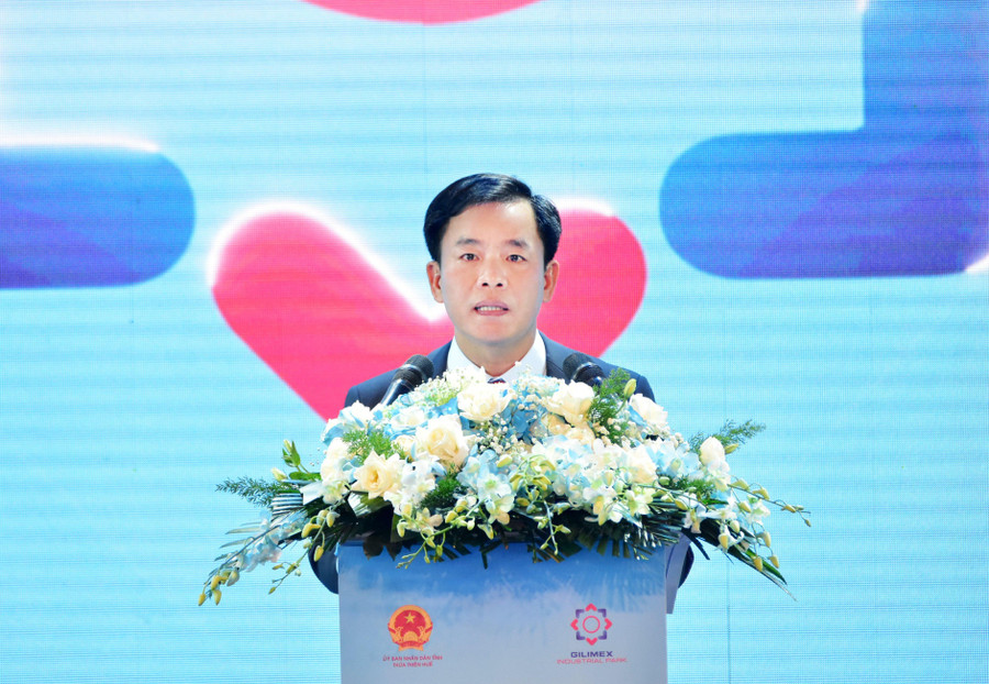 Ông Nguyễn Văn Phương – Chủ tịch UBND tỉnh Thừa Thiên - Huế phát biểu tại lễ khởi công dự án Khu Công nghiệp Gilimex. Ông Nguyễn Văn Phương – Chủ tịch UBND tỉnh Thừa Thiên - Huế phát biểu tại lễ khởi công dự án Khu Công nghiệp Gilimex.