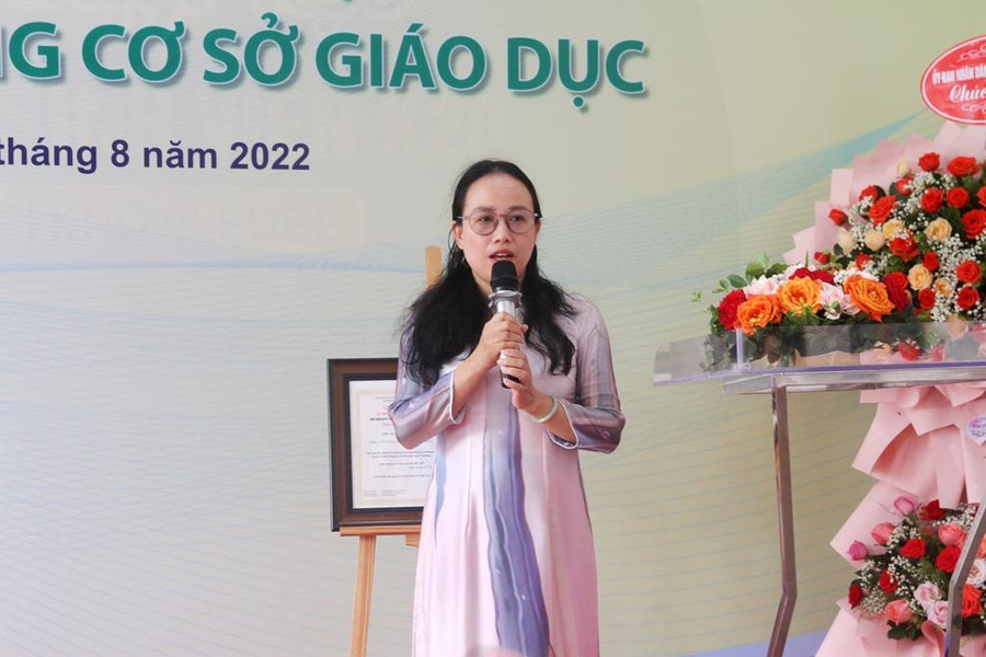 TS. Hồ Thị Hạnh Tiên - Hiệu trưởng ĐH Phú Xuân phát biểu. TS. Hồ Thị Hạnh Tiên - Hiệu trưởng ĐH Phú Xuân phát biểu.