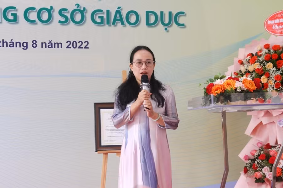 TS. Hồ Thị Hạnh Tiên - Hiệu trưởng ĐH Phú Xuân phát biểu.