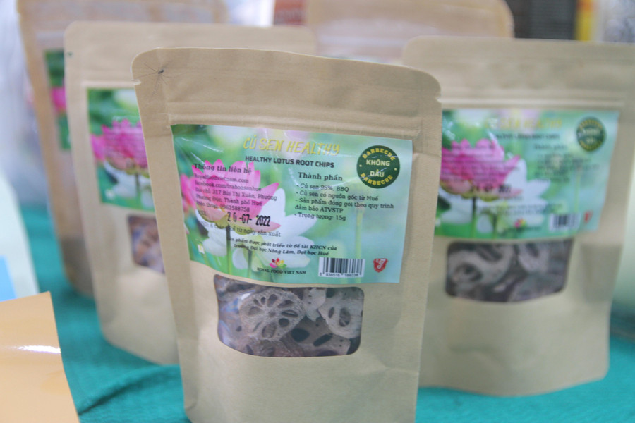 Củ sen sấy khô. Củ sen sấy khô.