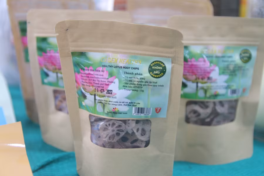 Củ sen sấy khô.