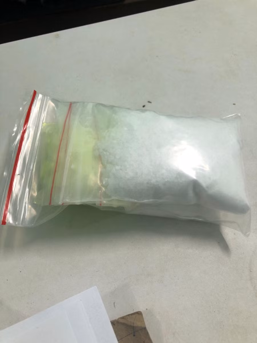 Tổng lượng ma túy gần 5kg. Tổng lượng ma túy gần 5kg.