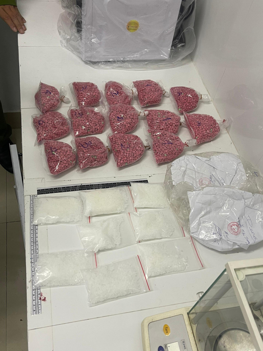 Chiến công của lực lượng Công an tỉnh Thừa Thiên - Huế những ngày cuối năm 2022. Chiến công của lực lượng Công an tỉnh Thừa Thiên - Huế những ngày cuối năm 2022.