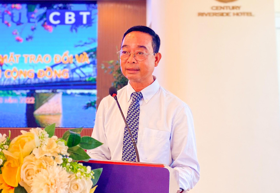 Ông Trần Quang Hào – Chủ tịch Chi hội Du lịch cộng đồng Thừa Thiên - Huế phát biểu. Ông Trần Quang Hào – Chủ tịch Chi hội Du lịch cộng đồng Thừa Thiên - Huế phát biểu.