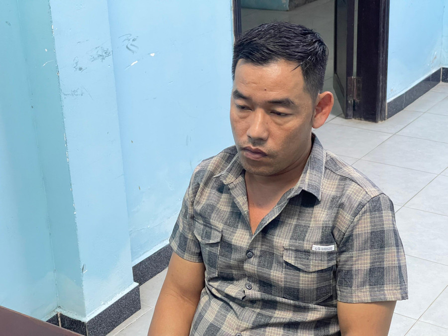 Các đối tượng bị khởi tố trong đường dây đánh bạc cá độ bóng đá qua mạng internet 30 tỷ đồng.