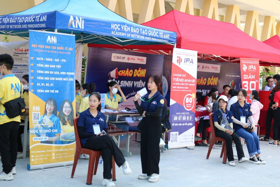 Các doanh nghiệp liên quan nghề nghiệp, kỹ năng của sinh viên được nhà trường hợp tác tốt nhằm kết nối việc làm cho sinh viên.