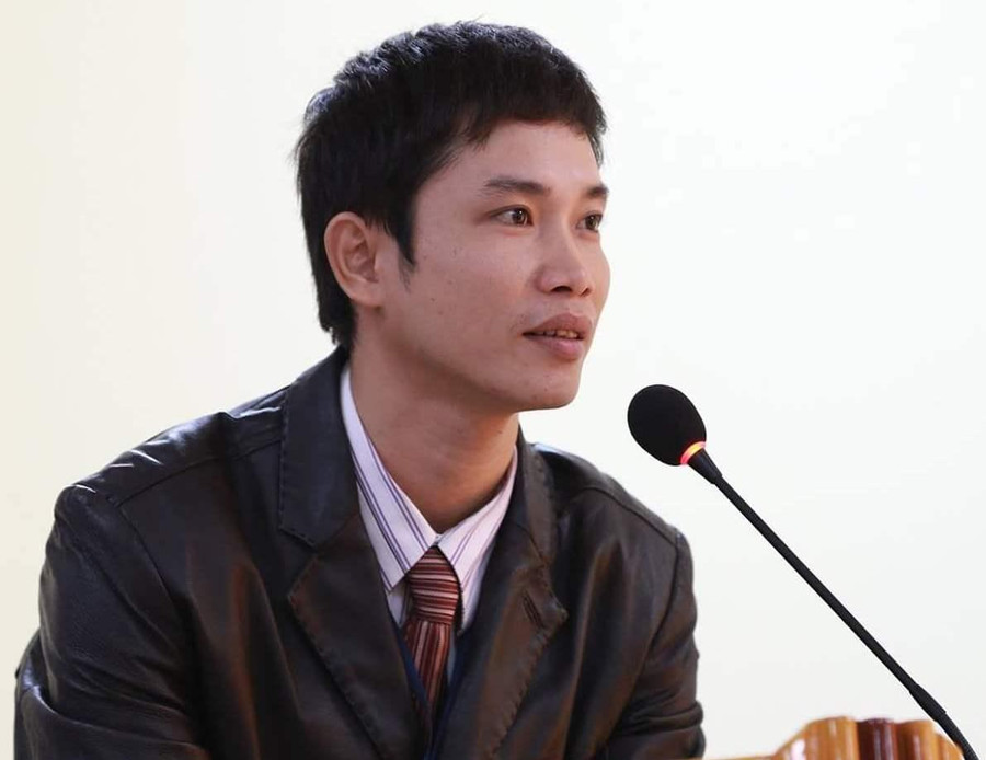 Ông Trần Hữu Châu Giang – Phó Hiệu trưởng Trường Cao đẳng Công nghiệp Huế Ông Trần Hữu Châu Giang – Phó Hiệu trưởng Trường Cao đẳng Công nghiệp Huế