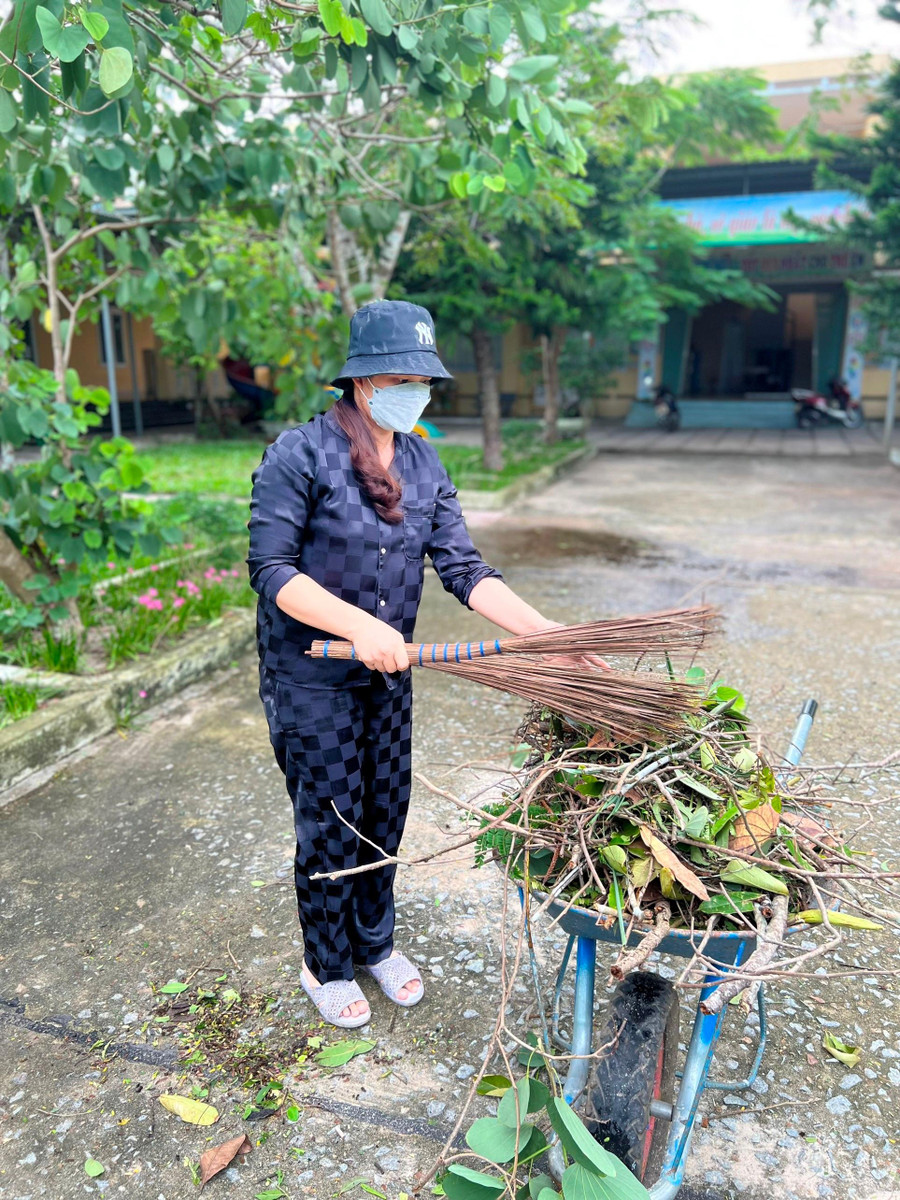 Trong chiều 28/9 việc dọn vệ sinh đã hoàn tất. Trong chiều 28/9 việc dọn vệ sinh đã hoàn tất.