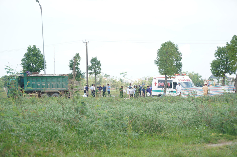 Vụ tai nạn đặc biệt nghiêm trọng đã được UBND tỉnh Thừa Thiên - Huế báo cáo lên Ủy ban An toàn giao thông quốc gia. Vụ tai nạn đặc biệt nghiêm trọng đã được UBND tỉnh Thừa Thiên - Huế báo cáo lên Ủy ban An toàn giao thông quốc gia.