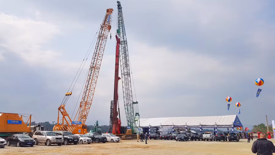 Công trường dự án chuẩn bị khởi công phía đường Kim Long giao Nguyễn Phúc Nguyên và Nguyễn Hoàng.