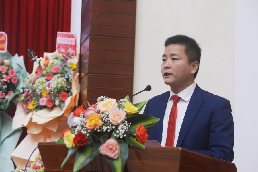 TS. Bùi Văn Lợi - tân Phó Giám đốc Đại học Huế nhiệm kỳ 2021-2026 phát biểu nhận nhiệm vụ.