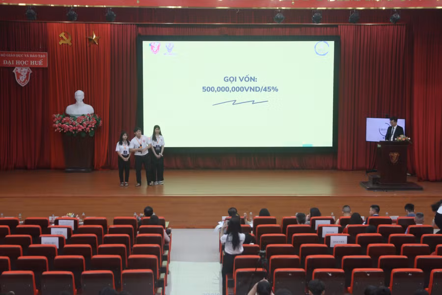 Các dự án vòng chung kết tranh tài trong ngày 13/11.