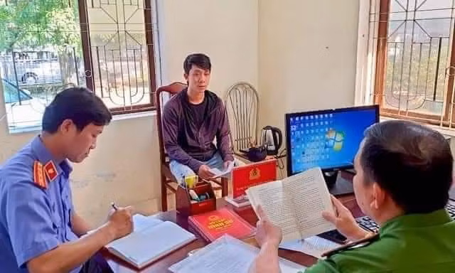 Thắng tại cơ quan công an thừa nhận đã nhiều lần quan hệ tình dục với cháu Y. 12 tuổi.