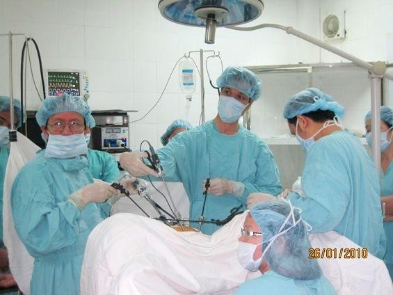 Nghiên cứu và ứng dụng phẫu thuật nội soi điều trị vô sinh do vòi tử cung năm 2010 của đề tài. Nghiên cứu và ứng dụng phẫu thuật nội soi điều trị vô sinh do vòi tử cung năm 2010 của đề tài.