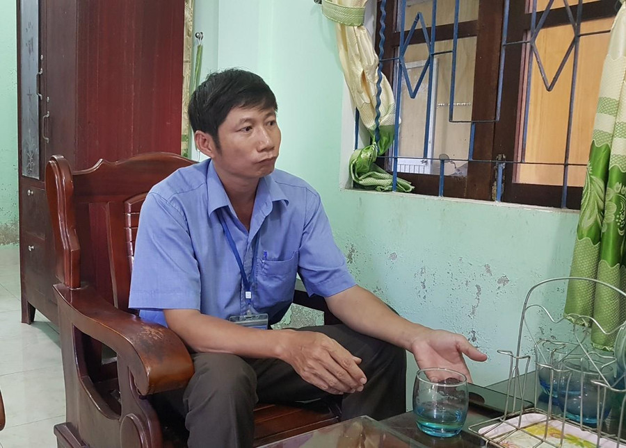 Ông Nguyễn Hữu Thuận – Chủ tịch UBND xã Lộc Hòa làm việc với PV. Ông Nguyễn Hữu Thuận – Chủ tịch UBND xã Lộc Hòa làm việc với PV.