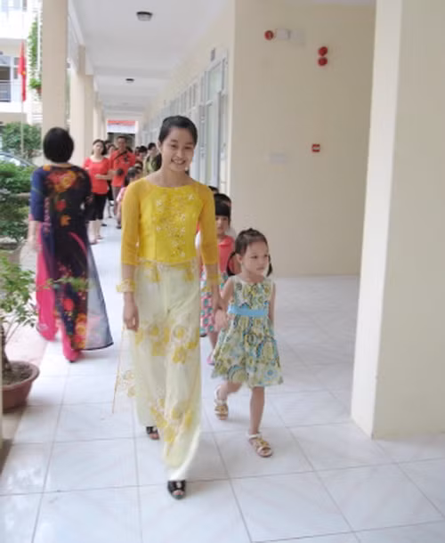 Giáo viên chính là tấm gương để học sinh học tập và noi theo về lối sống và văn hóa ứng xử