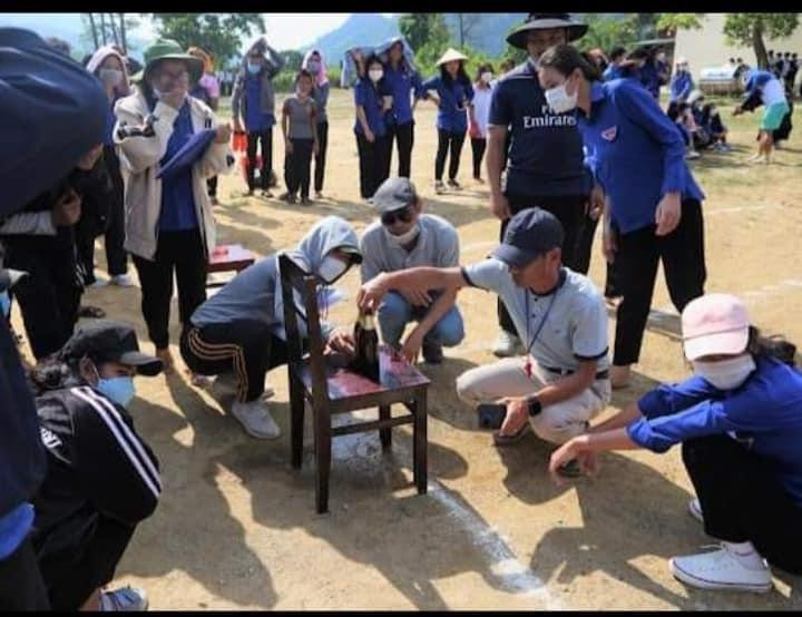 Học mà chơi của thầy trò Trường THCS&amp;THPT Hồng Vân, xã đặc biệt khó khăn của vùng biên giới huyện A Lưới