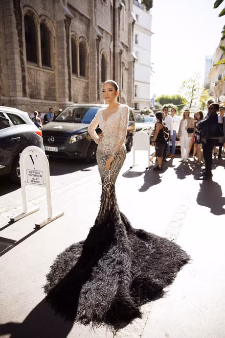 Ly Nha Ky gay bat ngo voi ve dep huyen bi tua Cleopatra tai Cannes - Anh 8