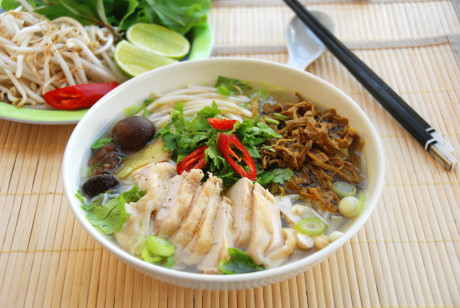 Công thức chế biến món miến măng vịt thơm ngon khó cưỡng - Ảnh 3 Cong thuc che bien mon mien mang vit thom ngon kho cuong - Anh 3