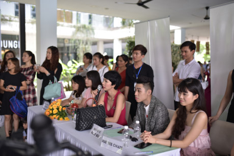 Sieu mau Xuan Lan viet tam thu truoc noi lo mau nhi 